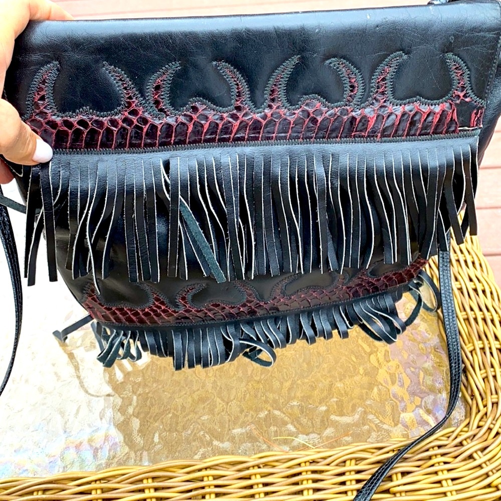 Vintage fringed handbag🌺perfect condition
